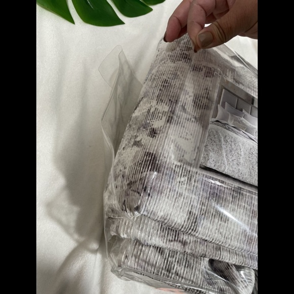 NEW Hotel Collection Impressions Floral KING Duvet - Picture 2 of 12